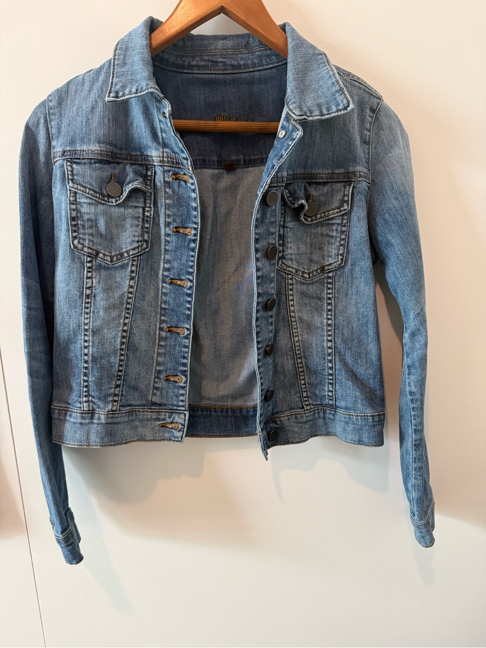 KUT from the Kloth Helena Denim Jacket Medium Wash XSP Petite